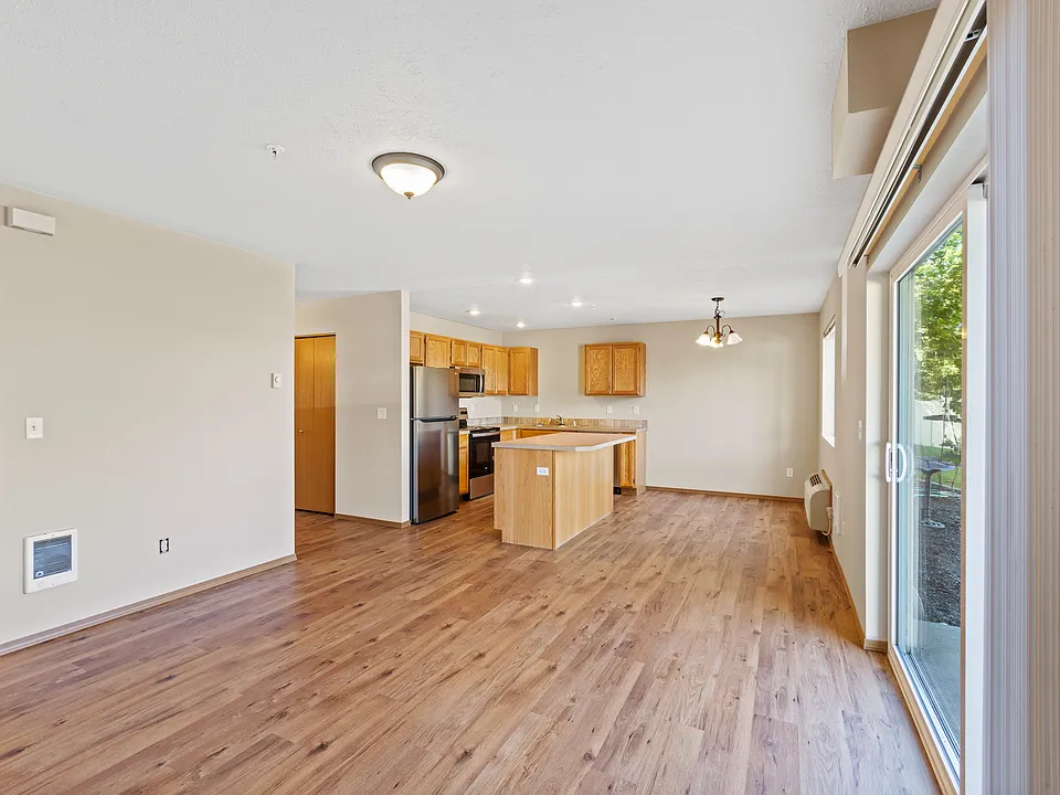 403 S Eastern Rd #201