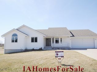 105 7th Ave, Keystone, IA 52249