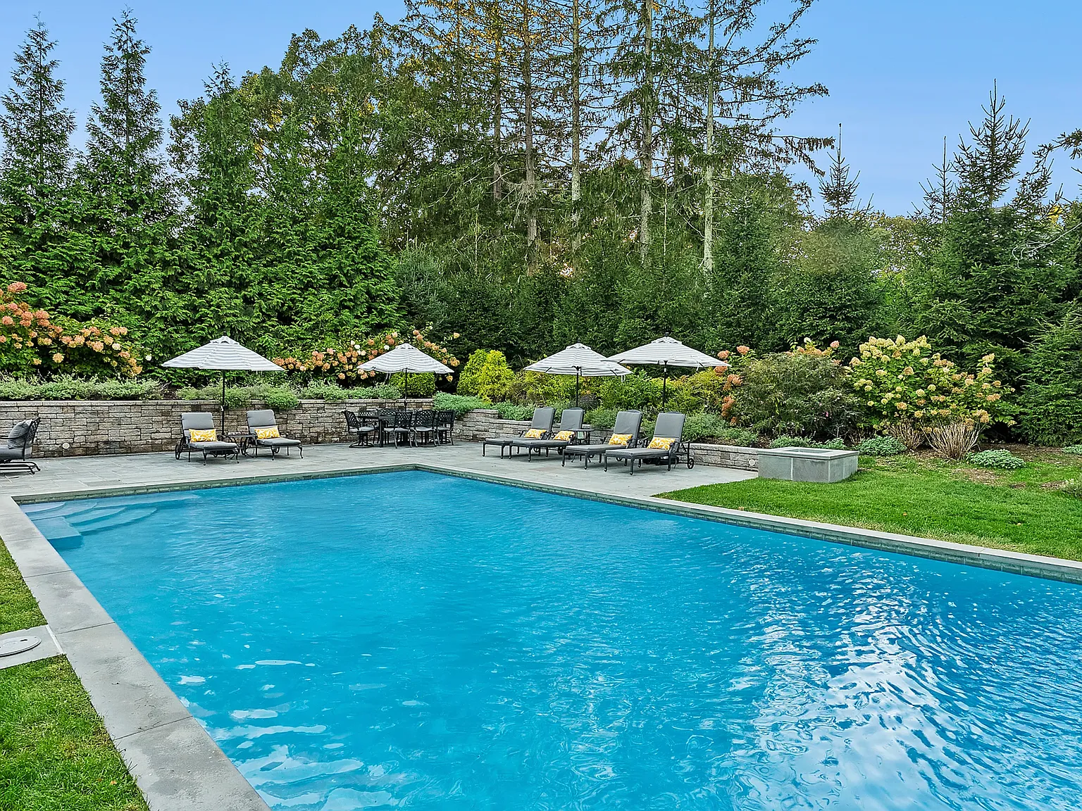 Sag Harbor Village | Refined Designer Rental on Lighthouse Lane — Photo 3