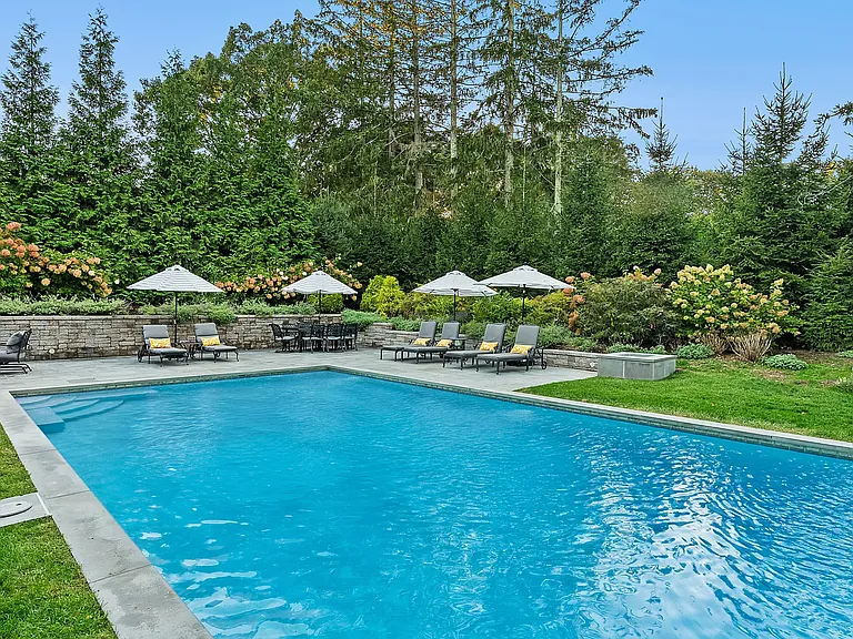 20 Lighthouse Ln — Photo 3
