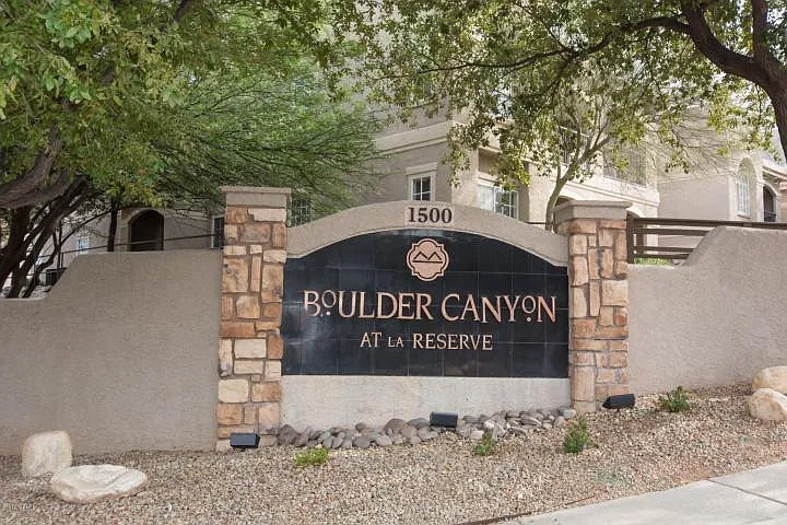 1500 E Pusch Wilderness Dr #17203 — Photo 11