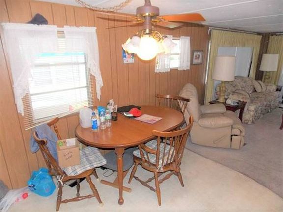 5th image of 6606 Pecan Dr