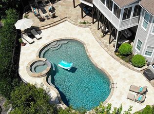 2103 Cameron Pond Dr, Cary, NC 27519
