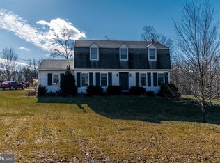 7 Hudkins Ln, Berkeley Springs, WV 25411