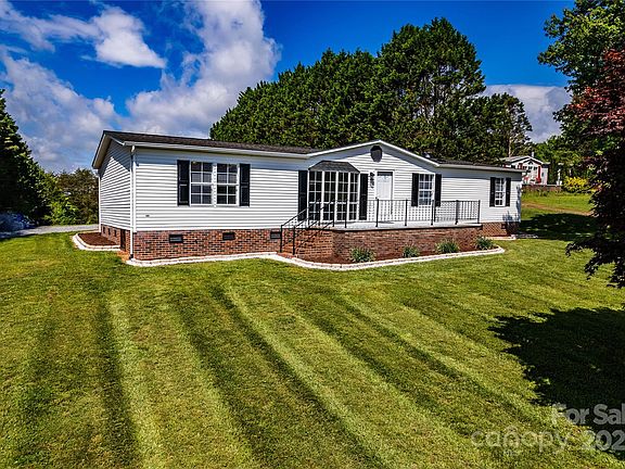 2nd image of 186 Ellendale Ln