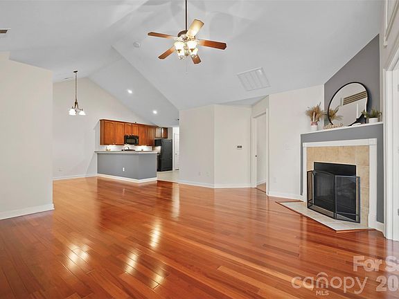 5th image of 5518 Prosperity View Dr