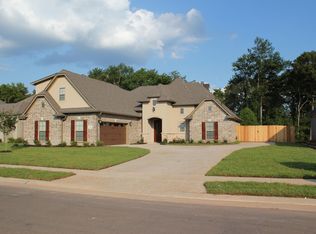 478 Long Acre Dr, Bossier City, LA 71111