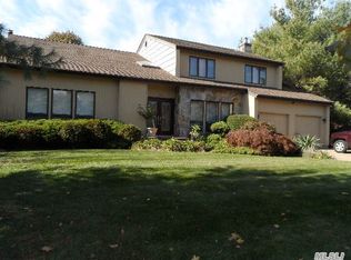 85 Annandale Rd, Commack, NY 11725