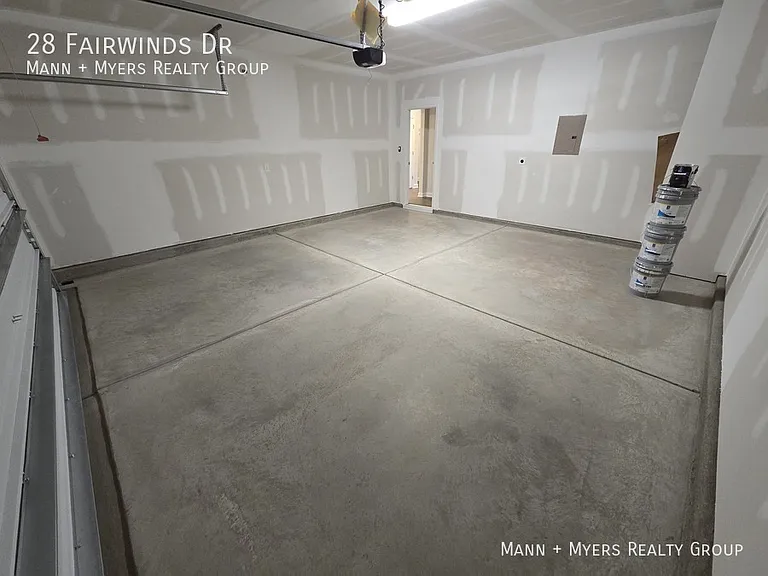 28 Fairwinds Dr — Photo 10