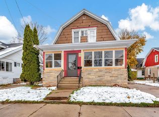 710 Woodland Ave, Oshkosh, WI 54901