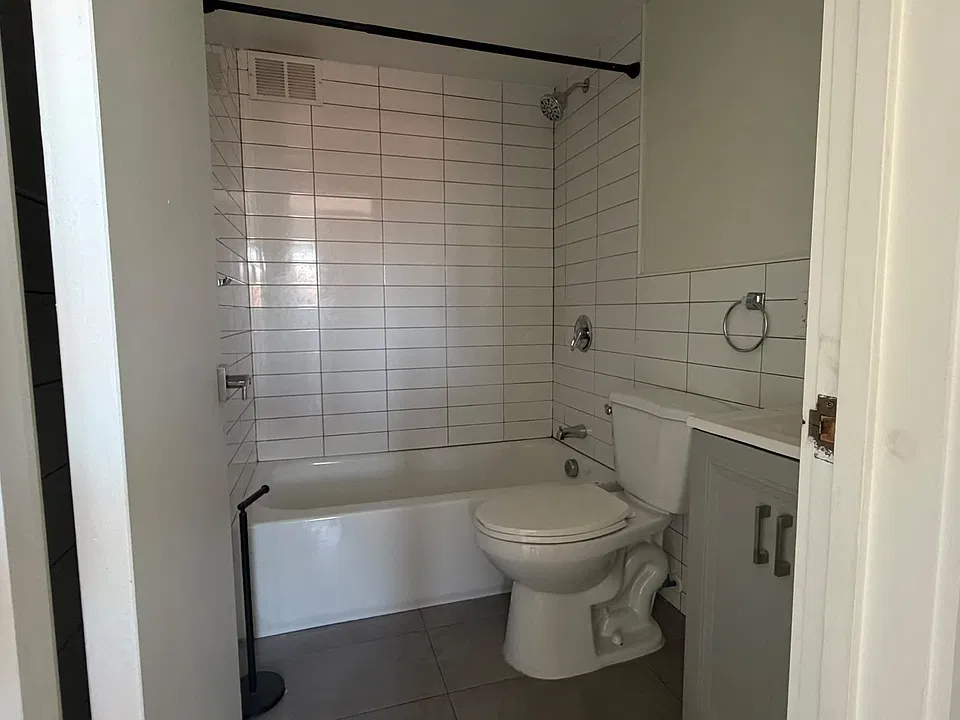 2505 Kennedy Blvd #611E