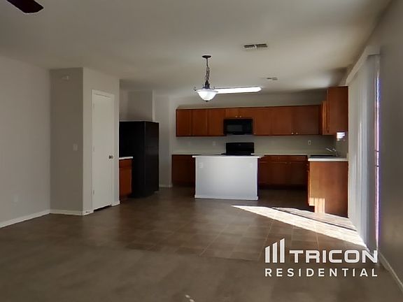 4th image of 15901 N 170th Ln