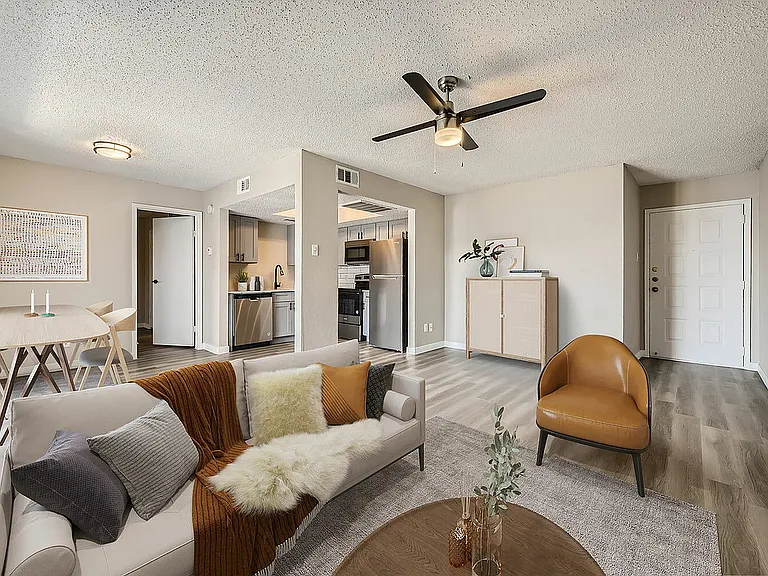 Rise Spring Pointe — Photo 33