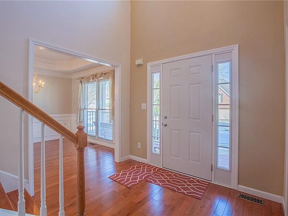 4th image of 933 Brookgreen Pl