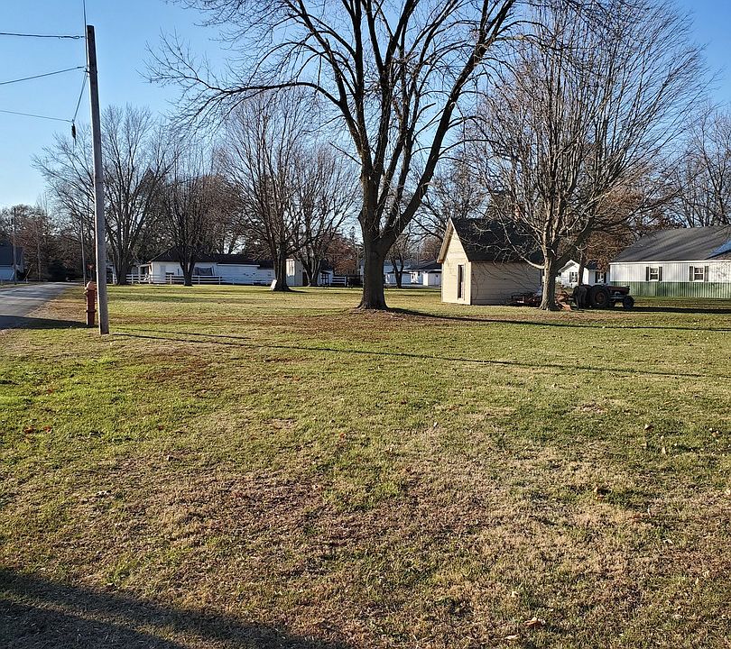 2nd image of 211 Byron St