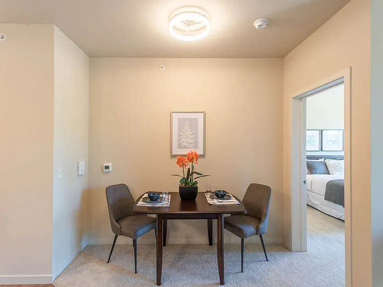Lincoln Street Apartments — Photo 50