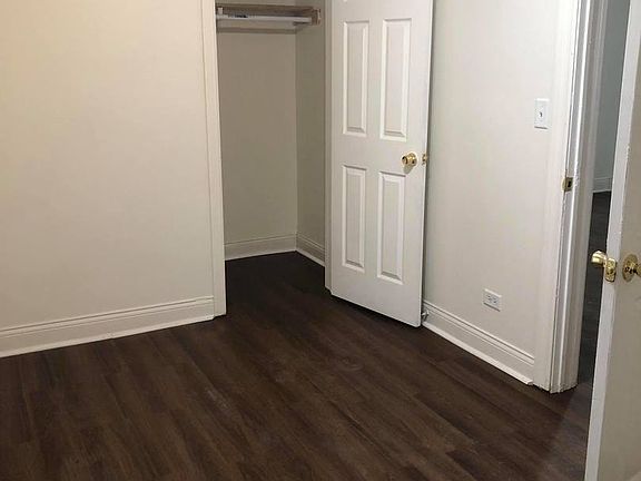 5th image of 7714 S Loomis Blvd #1