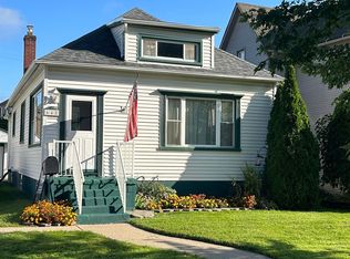 648 Chestnut St, Wyandotte, MI 48192