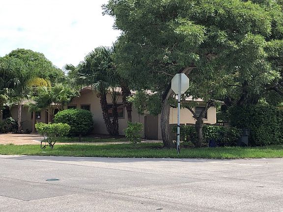 2nd image of 1015 S 14th Ave