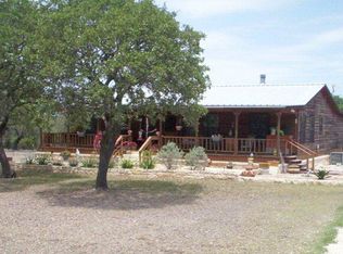 172 Rolling Oaks Dr, Harper, TX 78631