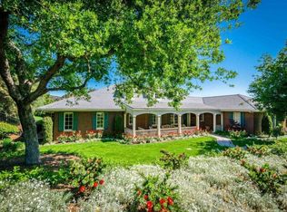 844 W Stafford Rd, Thousand Oaks, CA 91361