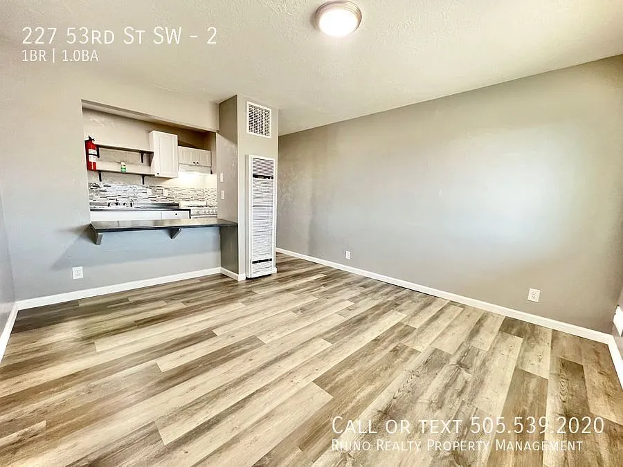 1/2 Off First Months Rent! Complete Remodel! 1 Bedroom, 1 Bath In The SW! — Photo 2