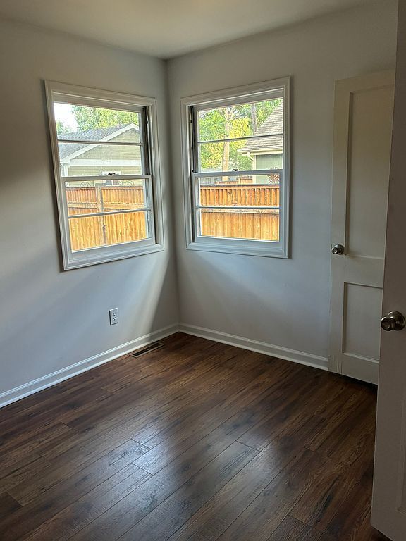 506 Locust St