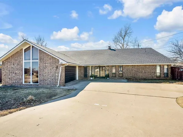 2916 NW Templeton Ter, Lawton, OK 73505