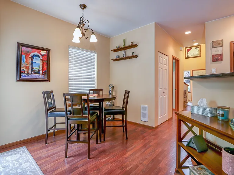 10595 NE Kingston Meadows Cir — Photo 3