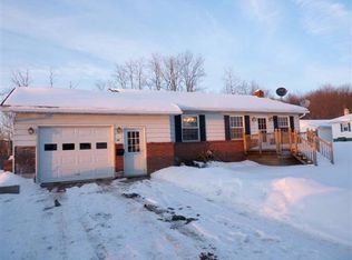 20 Walnut St, Albion, PA 16401