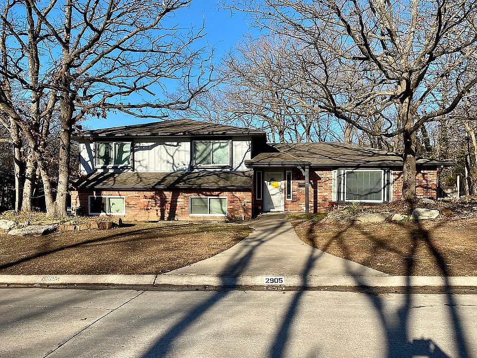 2nd image of 2905 Ridge Rd