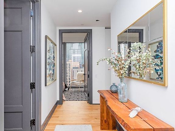 4th image of 42-22 27th St #561
