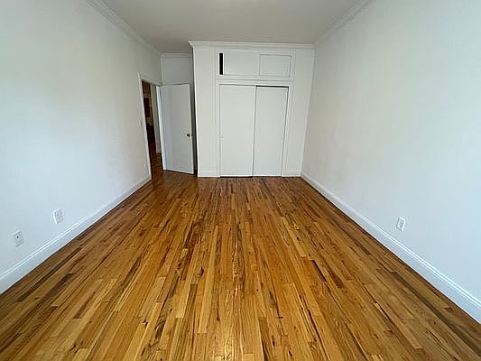 4th image of 214 W 92nd St APT 2A