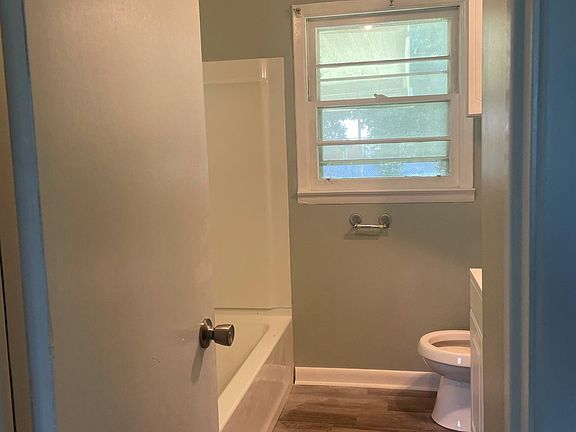 5th image of 113 Cherry Ln