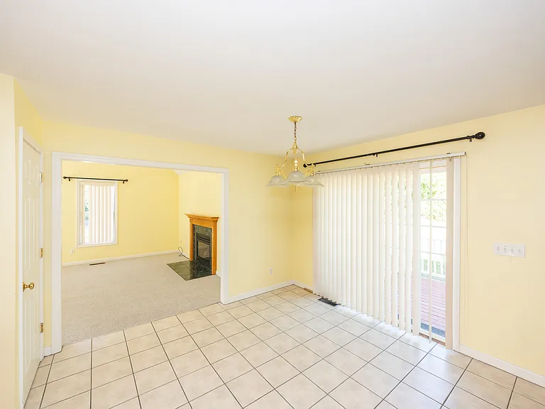 469 Walnut St — Photo 27