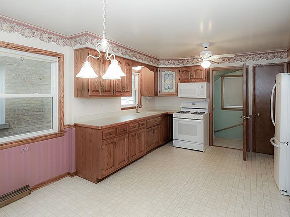 5th image of 5522 N Major Ave