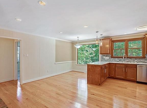 5th image of 3305 Listerbrook Ct