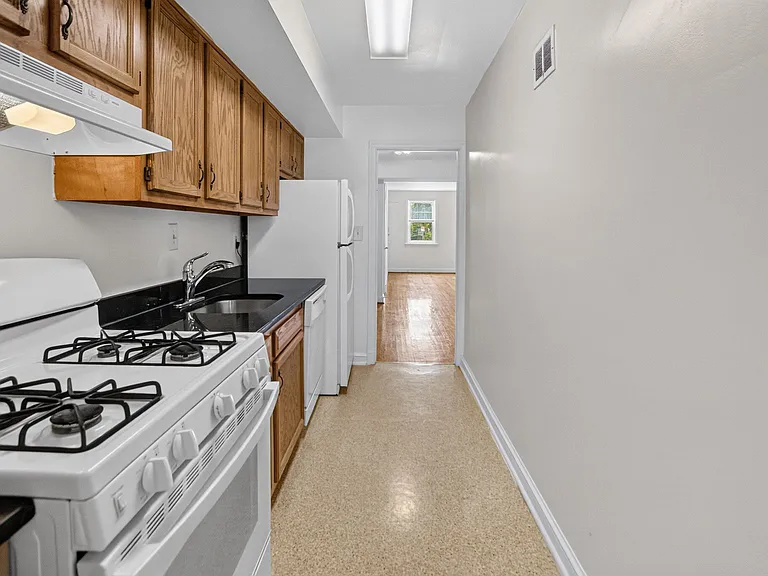 7806 Tilbury St #1 — Photo 8