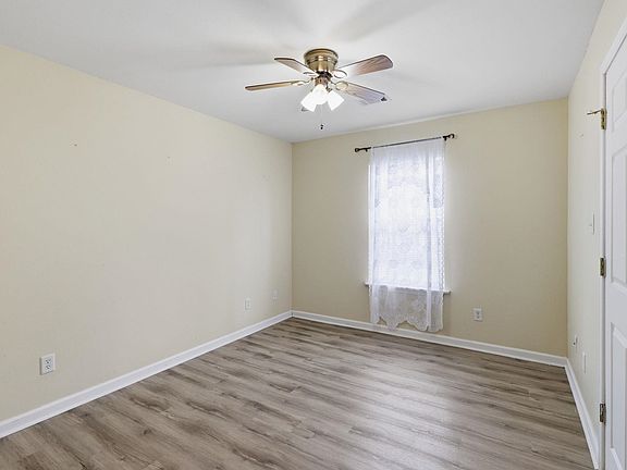5th image of 1408 Fournet St