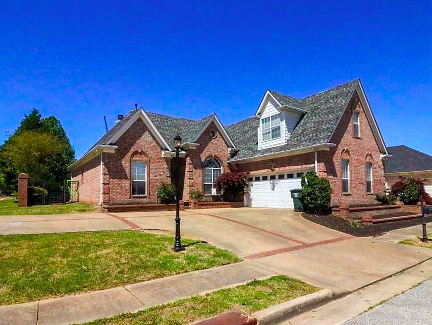 1st image of 929 Nesting Wood Cir E