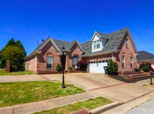929 Nesting Wood Cir E, Cordova, TN 38018