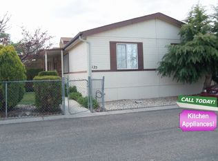 125 Farmington Way, Fernley, NV 89408