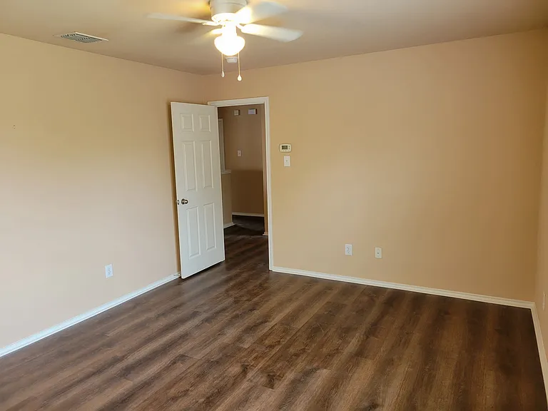 2810 Morgan Dr — Photo 24