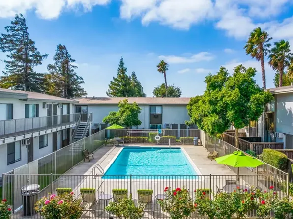 Autumn Oaks Apartments