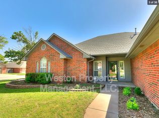 18120 Chestnut Oak Dr, Edmond, OK 73012