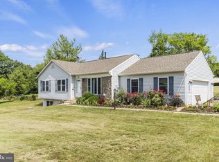 35 Crown Manor Dr, Stafford, VA