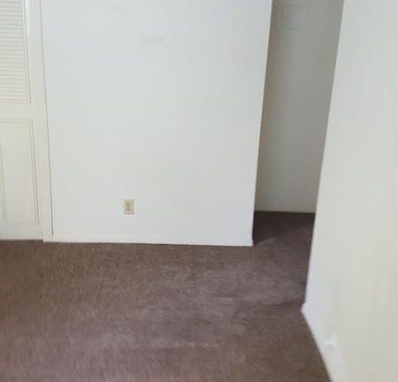 4th image of 4402 Chesapeake
