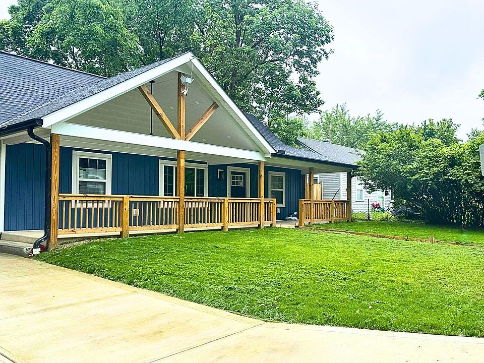 1st image of 3050 Woodland Ave
