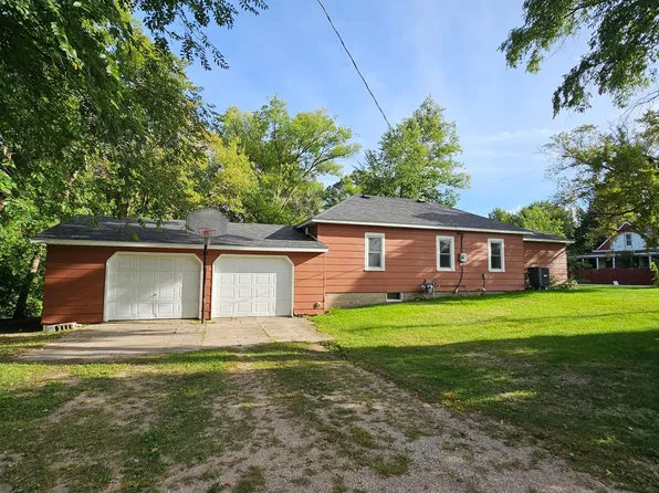 103 2nd Ave S, Dent, MN 56528