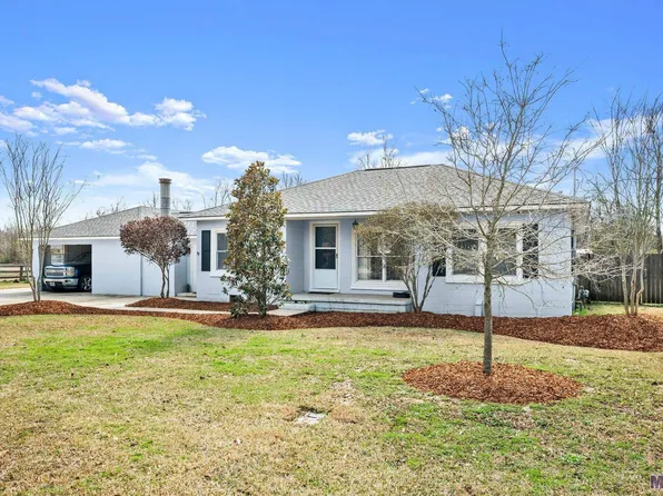 4938 Hillcrest Dr, Zachary, LA 70791